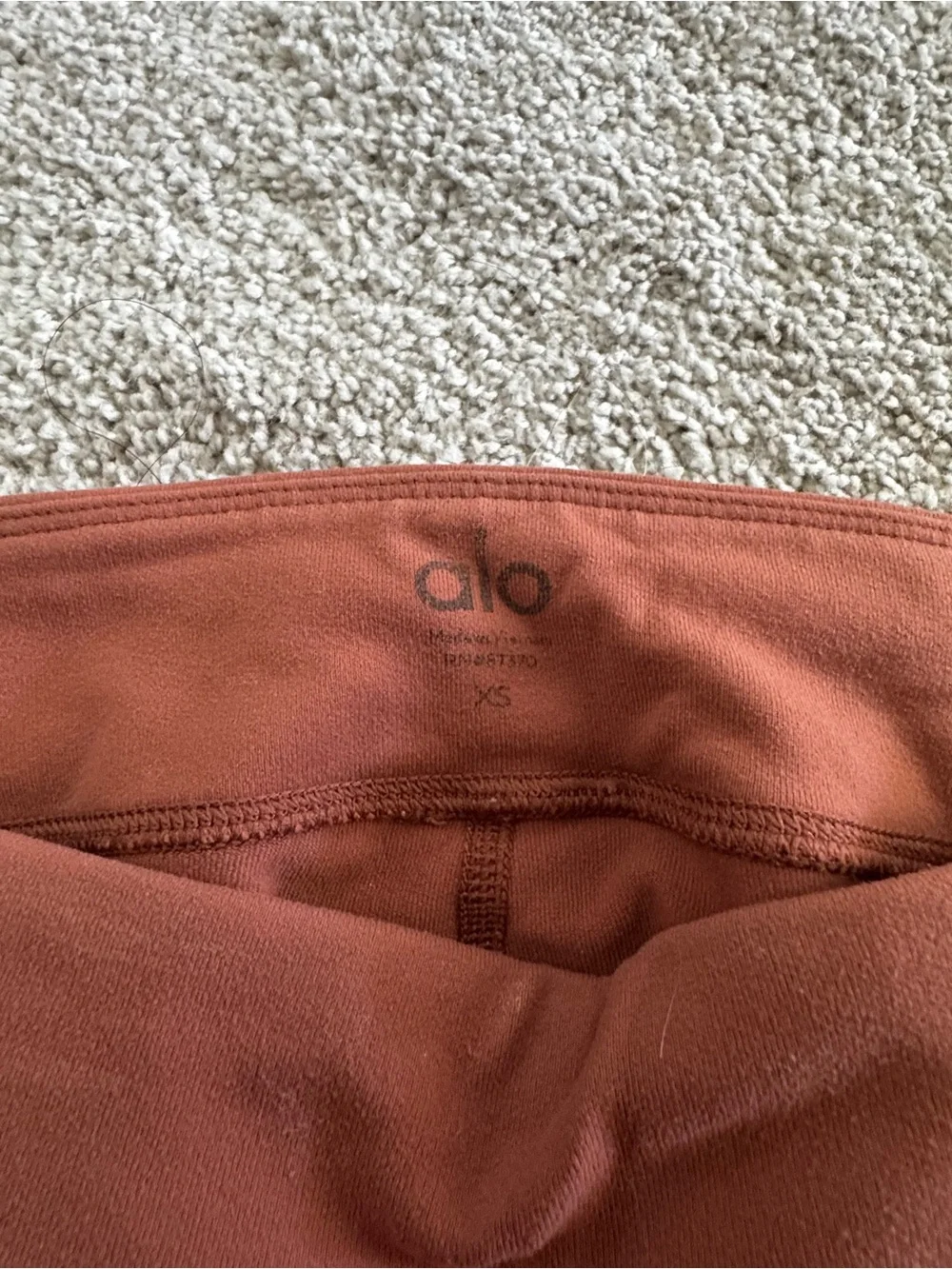 ALO Yoga Kids Rust brown leggings low rise flare XS